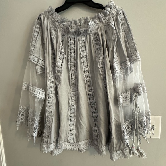 Beautiful lacy POL shirt. - Picture 5 of 5